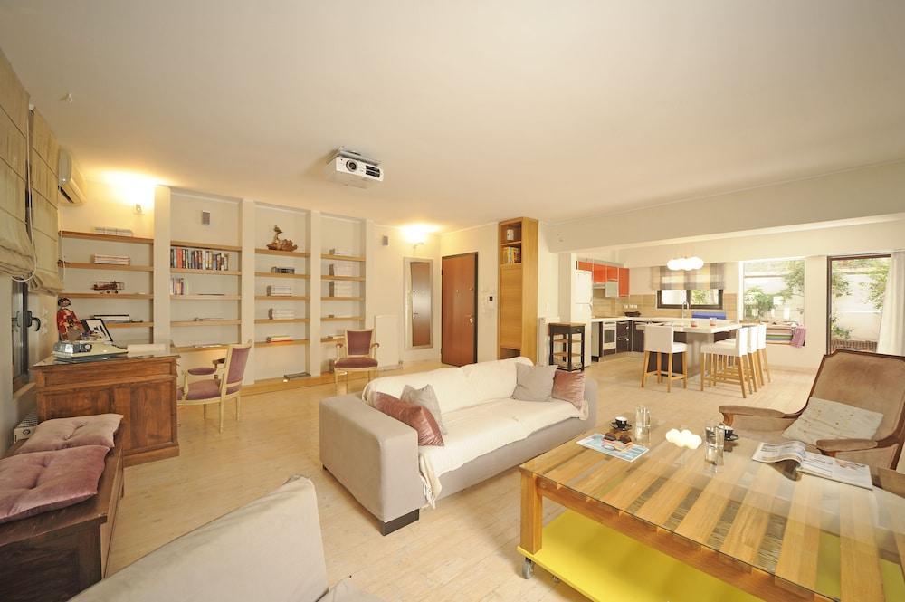 Koukaki Garden Escape Child Friendly Apartment Athens Ngoại thất bức ảnh