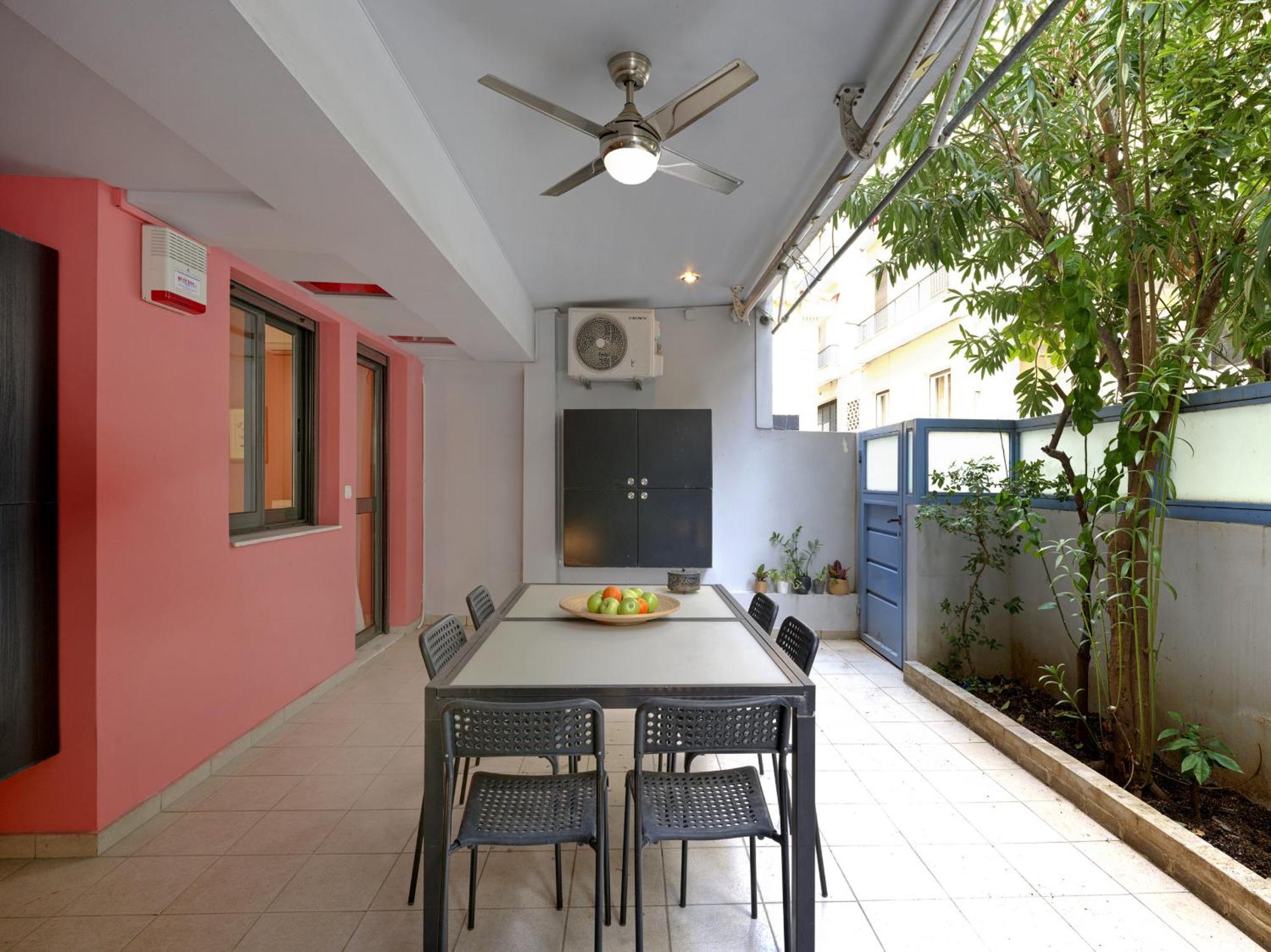 Koukaki Garden Escape Child Friendly Apartment Athens Ngoại thất bức ảnh